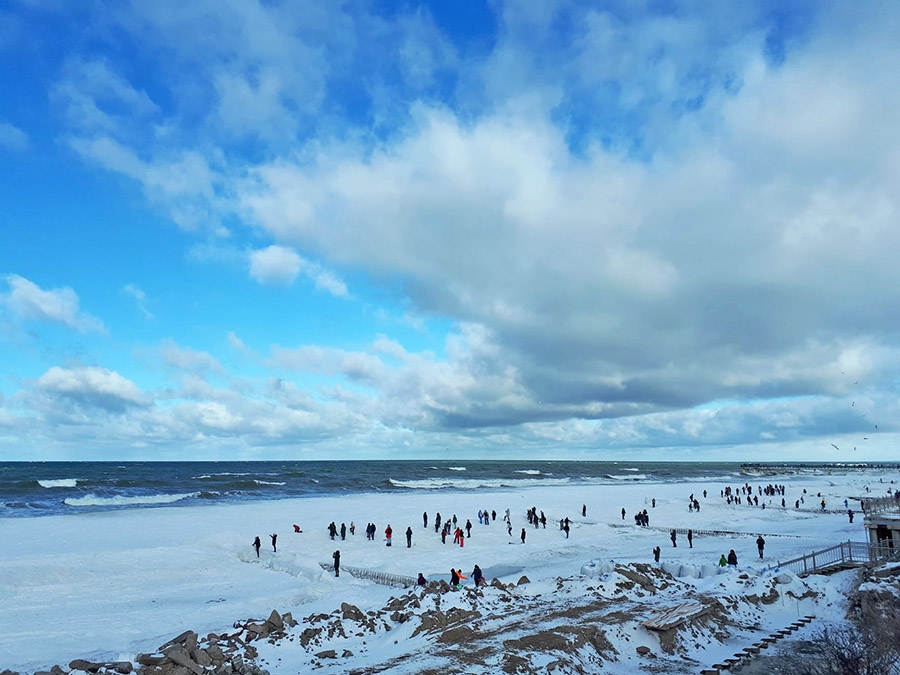 Замерзшее море в Зеленоградске