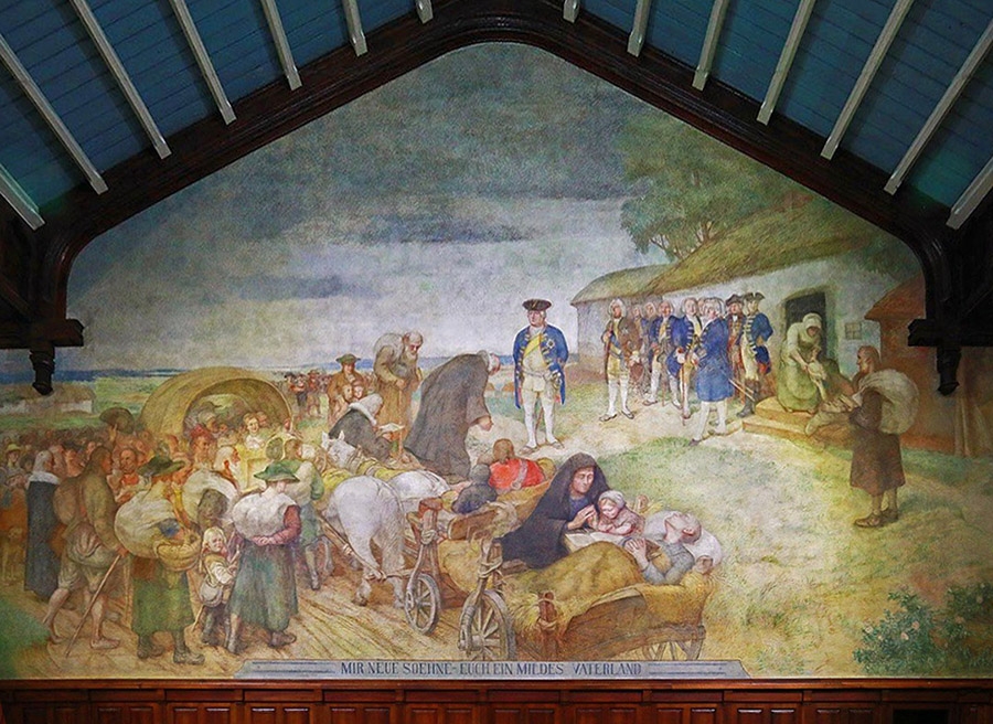 Фреска Отто Хайхерта в актовом зале гусевского Колледжа агротехнологий