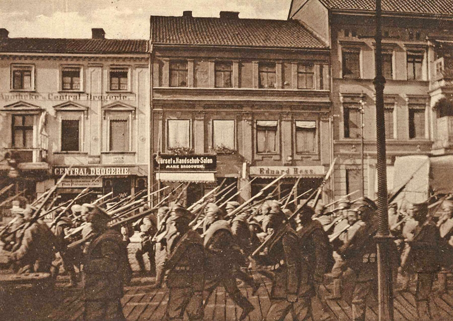 Русские солдаты на улицах Инстербурга