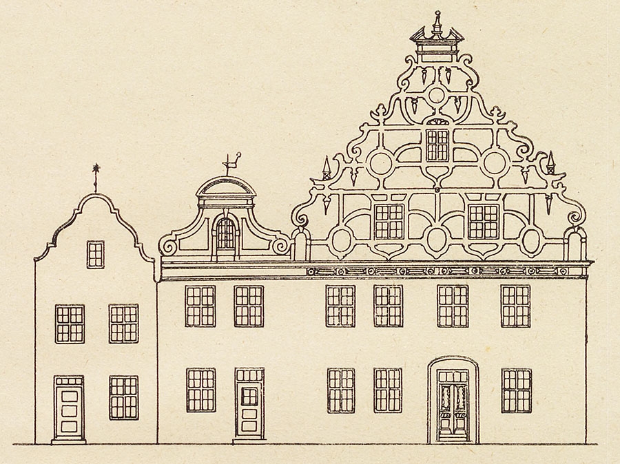 Фасад в стиле эпохи Ренессанса с барочной пристройкой.