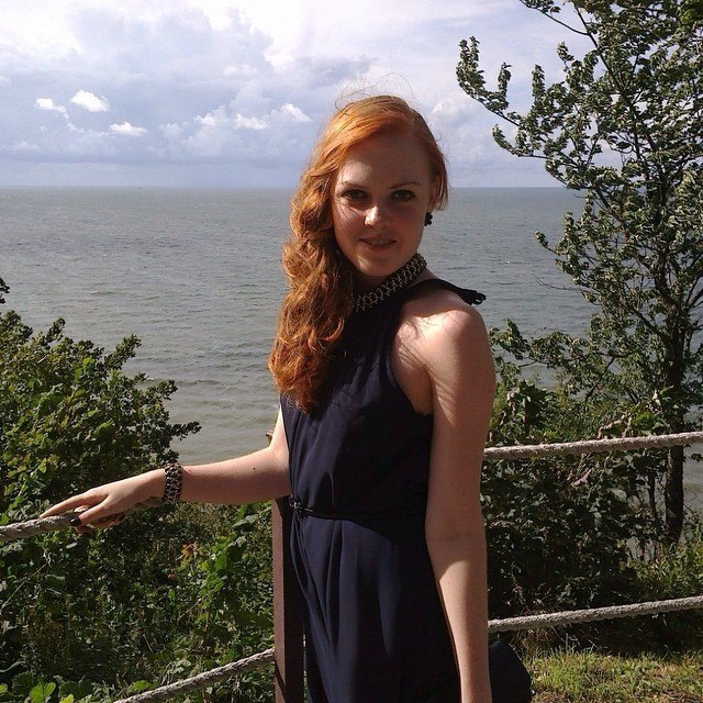 Оксана Г., 23 года, офис-менеджер, переехала их Ханты-Мансийского округа летом 2009 года